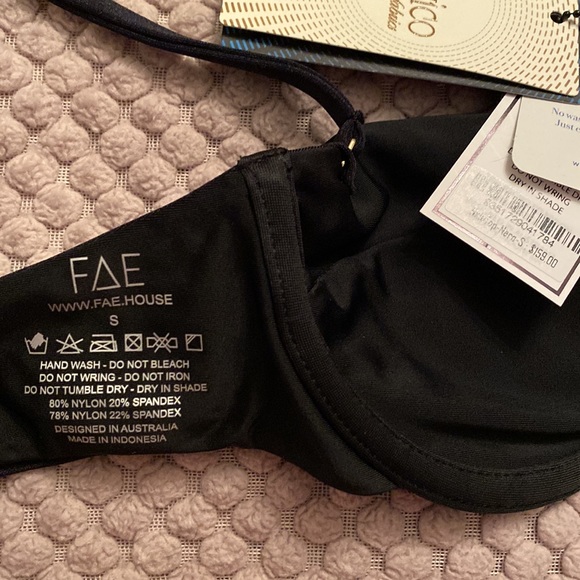 FAE NALU TOP NERO BLACK NWT - Picture 7 of 9